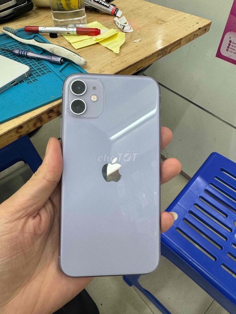 iphone 11 64gb full cn đã rhay màn và pin giá 3tr7