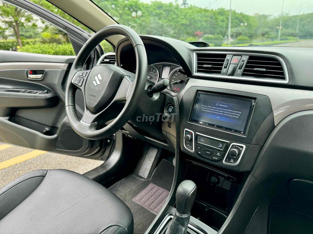 Suzuki Ciaz 2019 số tự động màu xám