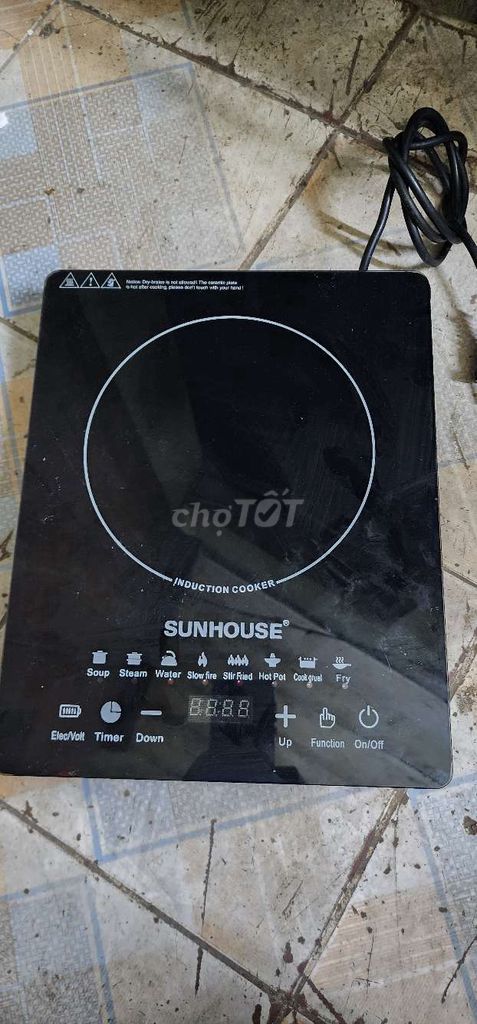 Bếp từ sunhouse đang dùng