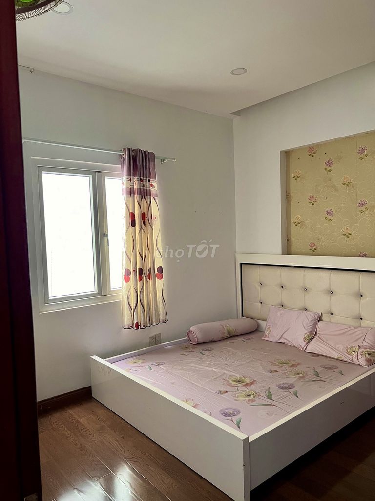 Аренда виллы на улице Хоанг Нгок Фать. Площадь: 14 x 25 м