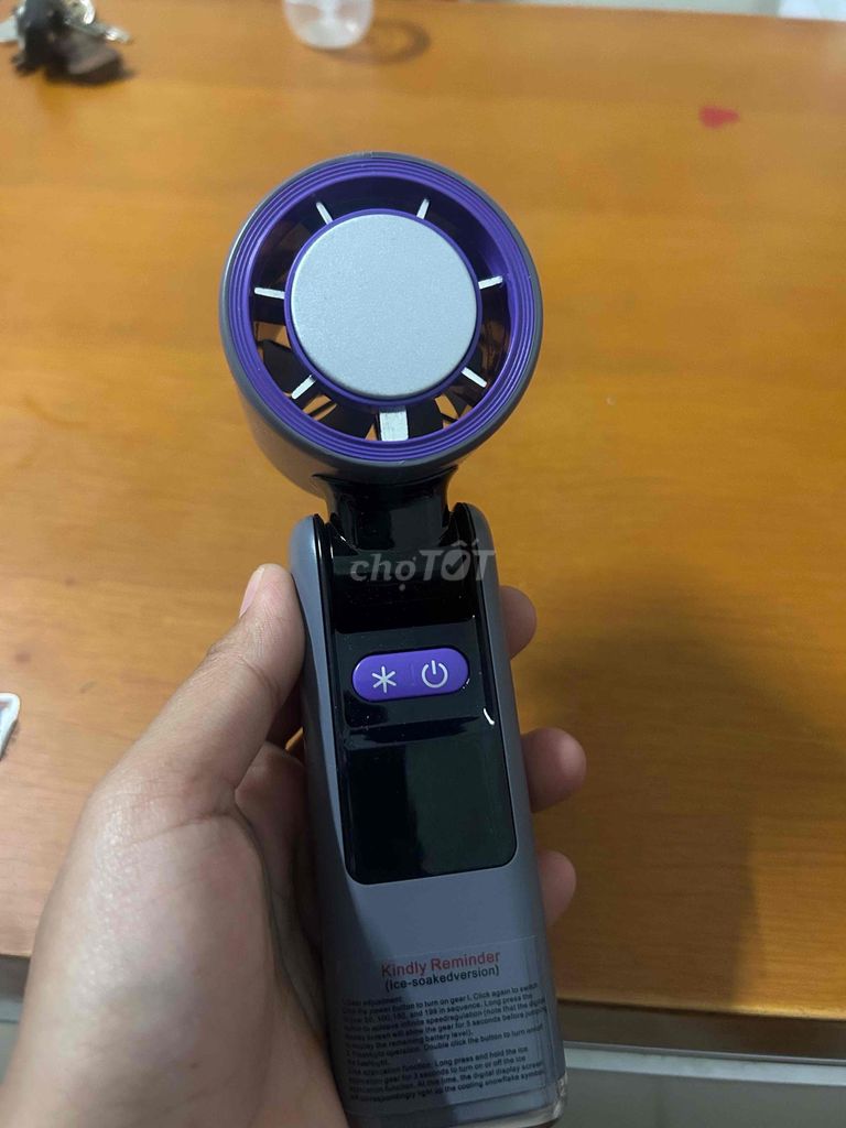 Quạt cầm tay Sò lạnh, đèn pin Type-C Xám. Mua bán Quạt tại Quận 12 Tp Hồ Chí Minh được đăng bởi Dịu Nguyễn hình 1