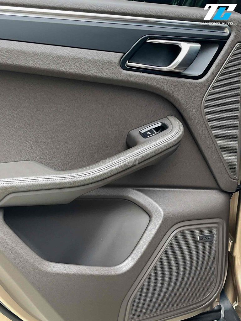 Porsche Macan 2018 đi 52k km wrap trắng up form. Mua bán Ô tô tại Quận Gò Vấp Tp Hồ Chí Minh được đăng bởi Kính Đặng Ô Tô Lướt hình 15