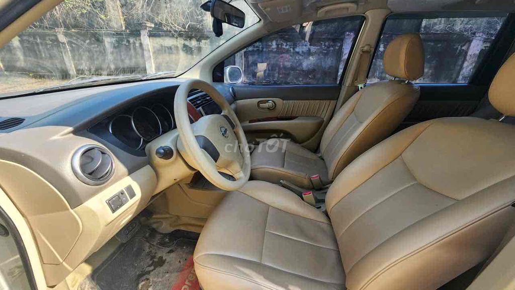Nissan Livina 7 chỗ màu Vàng cát. Mua bán Ô tô tại Quận Hà Đông Hà Nội được đăng bởi Hiệp Xoăn Hà Đông hình 15