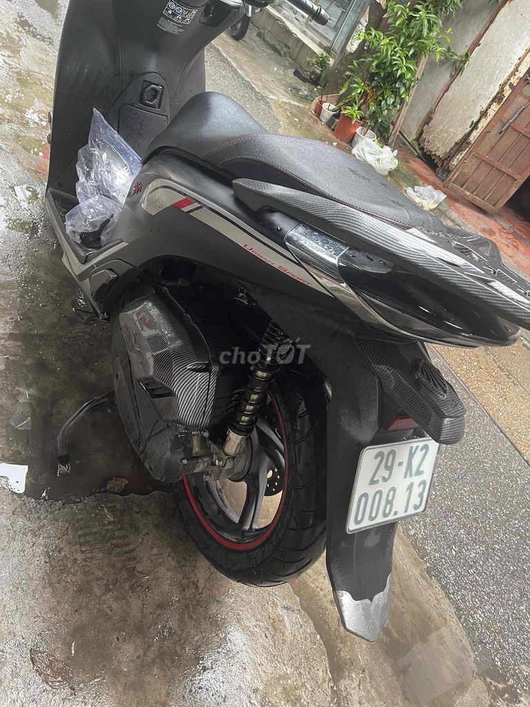 SH 150 ABS 2022 Bản Sport Như Mới Đi Ít Chính Chủ. Mua bán Xe máy tại Quận Hoàng Mai Hà Nội được đăng bởi Tuấn Giang hình 3