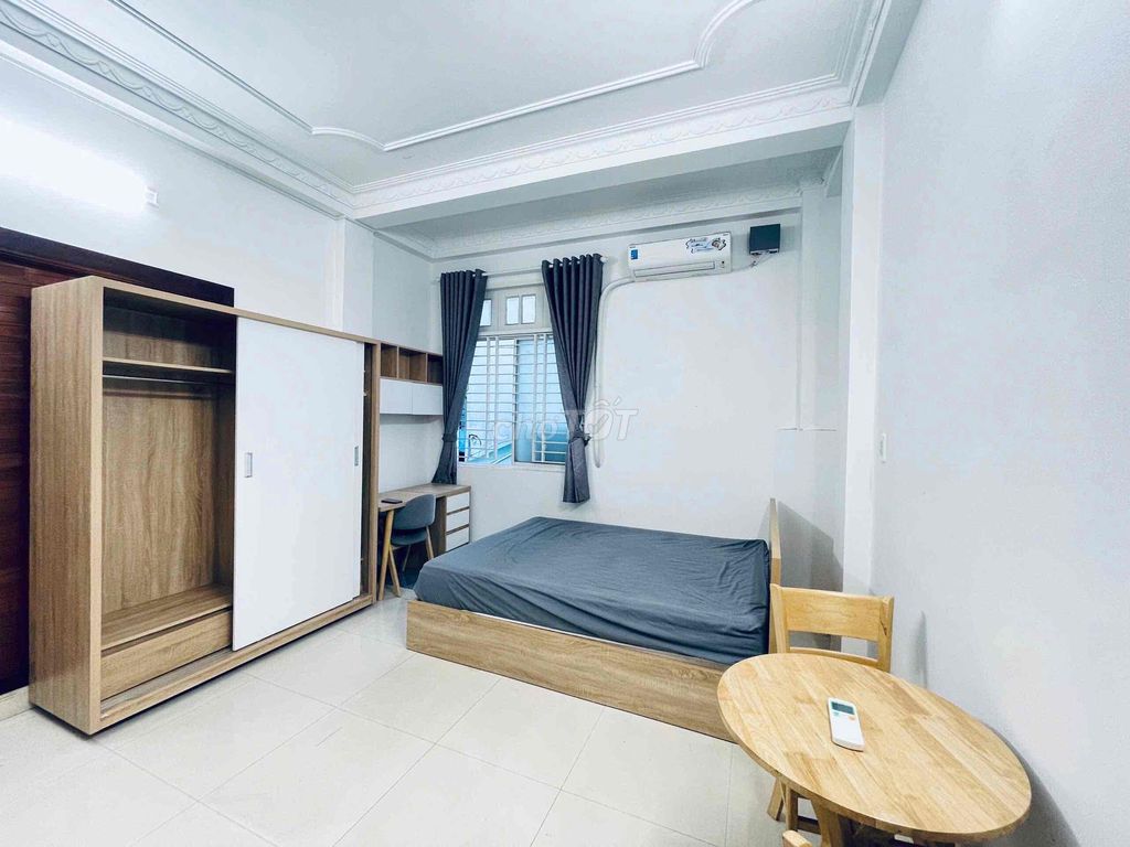 Studio cửa sổ trời - đầy đủ nội thất tại Công Viên Lê Thị Riêng 🏡