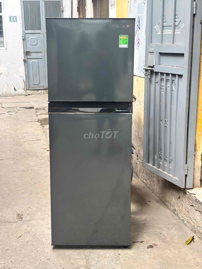 Tủ lạnh Toshiba 233lit còn bảo hành hãng siêu mới. Mua bán Tủ lạnh tại Quận Hoàng Mai Hà Nội được đăng bởi Nguyễn đạo  hình 1