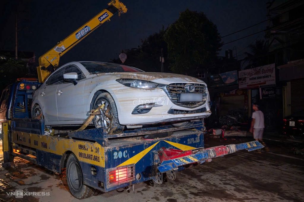 MUA Ô TÔ XE TẢI XE DU LỊCH HƯ CŨ NGẬP NƯỚC CHÁY NỔ. Mua bán Ô tô tại Quận 12 Tp Hồ Chí Minh được đăng bởi phát hình 4