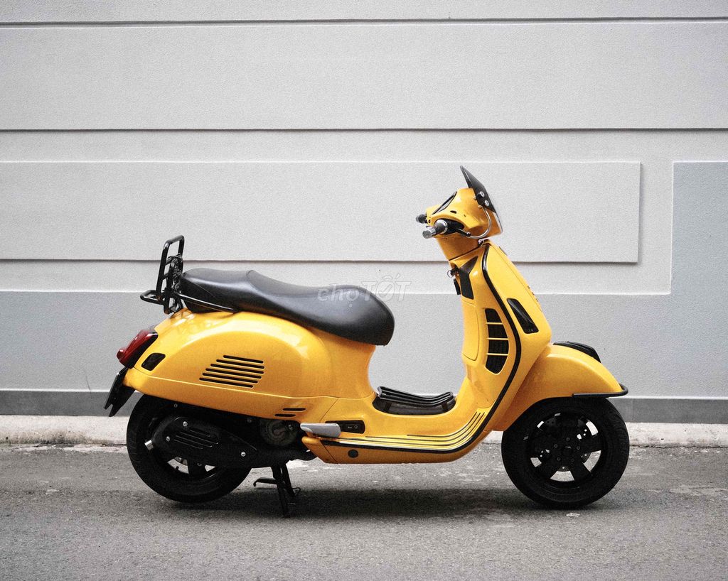 Vespa GTS 300 chính chủ bảo dưỡng kỹ