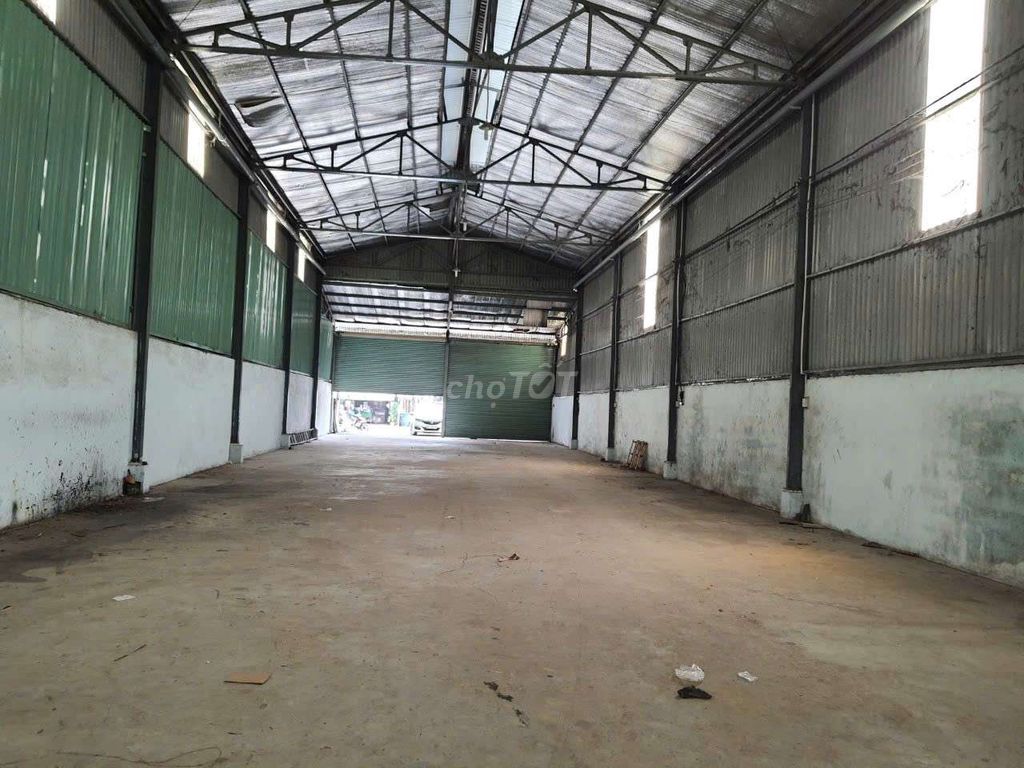 Cho thuê xưởng Dĩ An 600m² đường cont điện 3fa trần chống nóng sx đa n