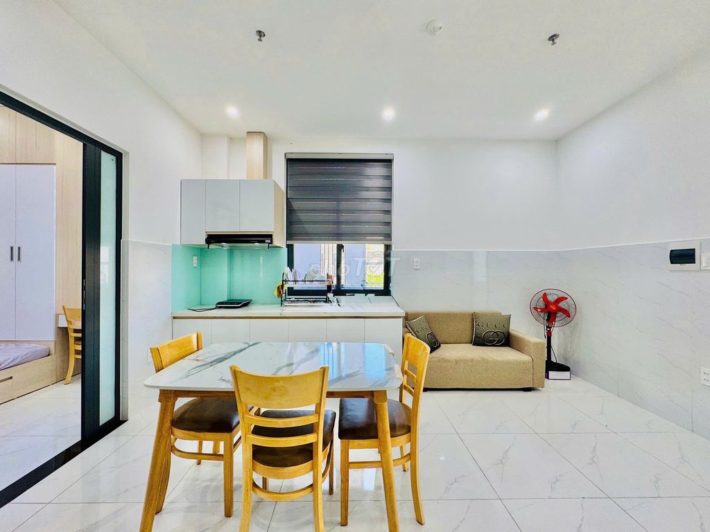 Pet-friendly 2-bedroom apartment with balcony in Khuê Mỹ — photo 9
