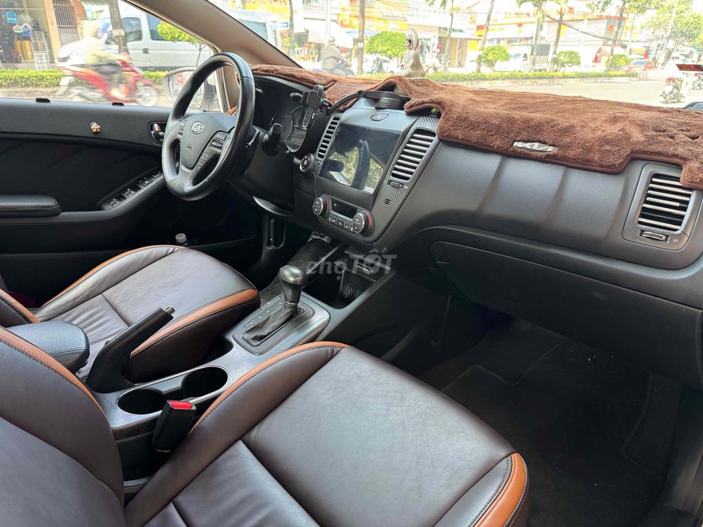 Kia K3 2015 2.0 AT - 42000 km. Mua bán Ô tô tại Thành phố Biên Hòa Đồng Nai được đăng bởi Xe Lướt Uy Minh hình 8