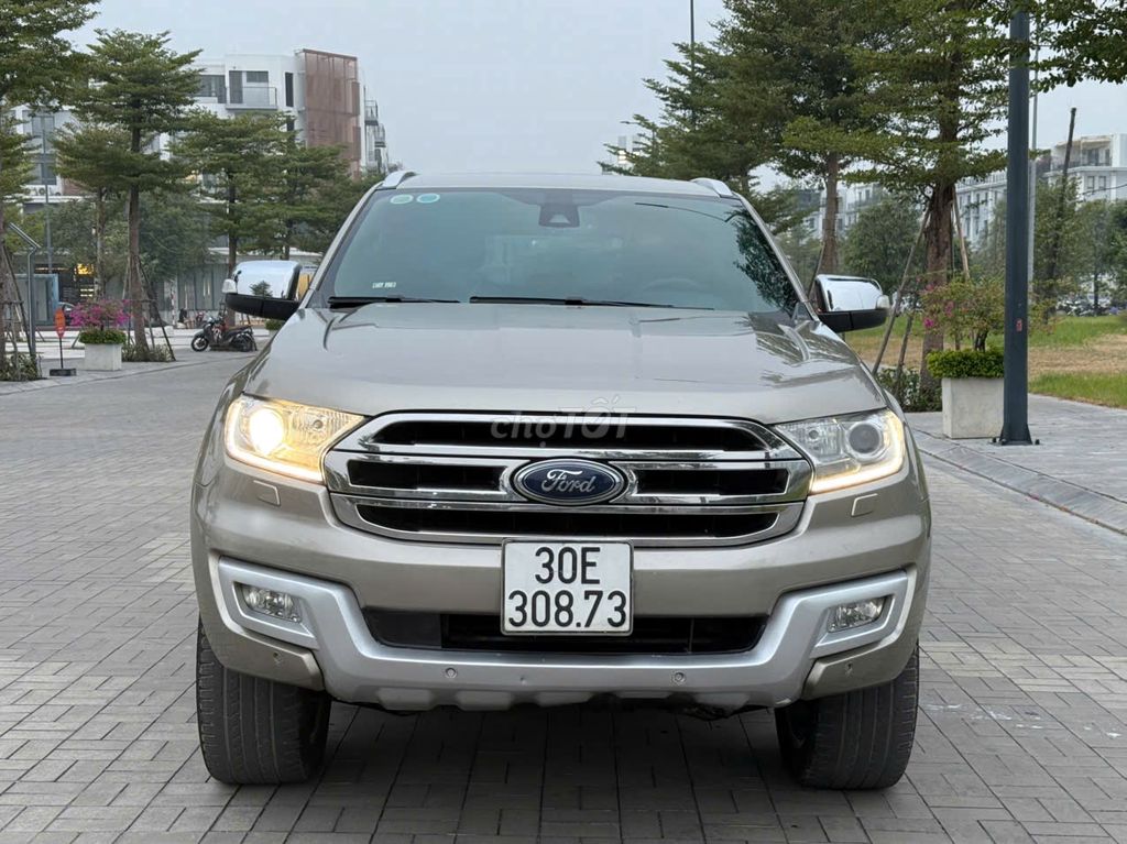 Ford Everest 2016 Titanium 3.2L AT 4WD - 95.000 km