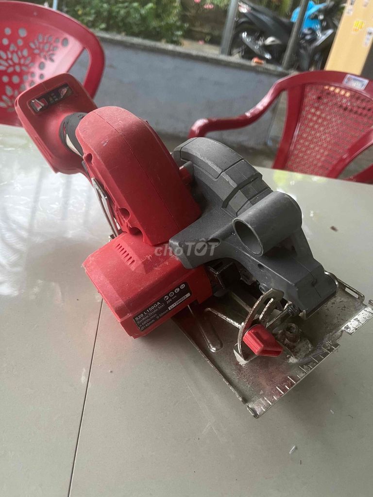 Máy cưa đĩa SFUNPRO Đỏ đen. Mua bán Đồ chuyên dụng, Giống nuôi trồng tại Huyện Diên Khánh Khánh Hòa được đăng bởi Đỗ Quang Vinh hình 1