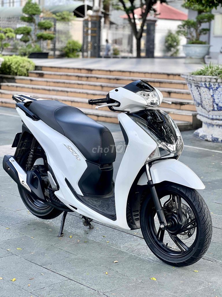 ❤️SH 125 2017 Trắng Sporty BSTP chính chủ có góp. Mua bán Xe máy tại Thành phố Thủ Đức Tp Hồ Chí Minh được đăng bởi Hiếu  hình 6
