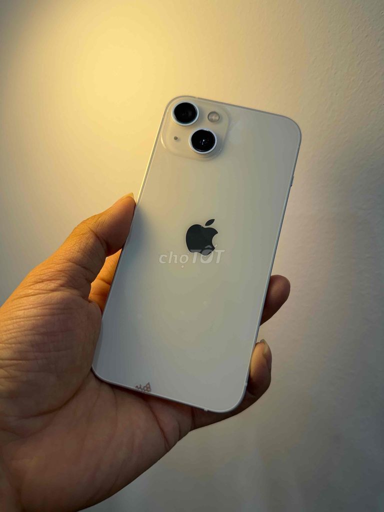Apple iPhone 13 256GB Trắng pin 95%. Mua bán Điện thoại tại Quận Đống Đa Hà Nội được đăng bởi Ng Hoang Anh hình 1