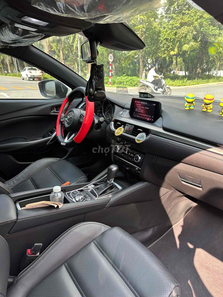 Mazda 6 bản 2.5 Premium odo 18.000km. Mua bán Ô tô tại Quận Long Biên Hà Nội được đăng bởi Bùi Đình Thông hình 15