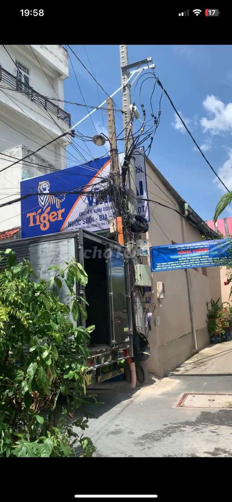 ngang 6m2 dài 5m 1 trệt 1 lầu hẻm thông 3m cách mt 30m