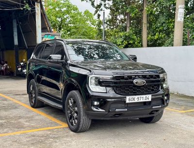 Ford Everest Sport 2023 Đen 38.000 km