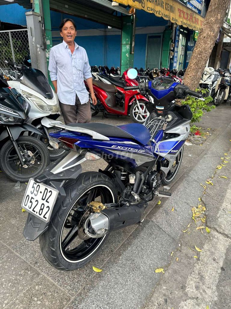 Yamaha Exciter 150 2017 mới 90% bstp chính chủ. Mua bán Xe máy tại Quận Tân Phú Tp Hồ Chí Minh được đăng bởi Tuanduy hình 5