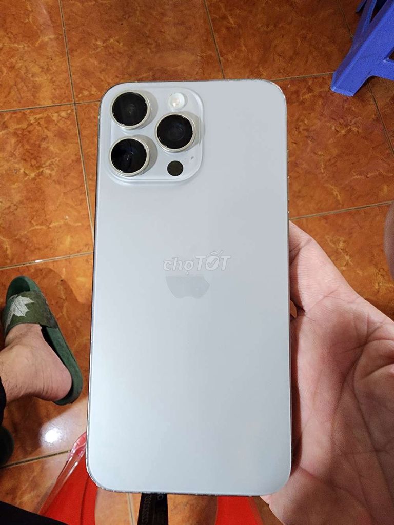 Apple iPhone 15 Pro Max 256GB Trắng. Mua bán Điện thoại tại Quận Bình Thạnh Tp Hồ Chí Minh được đăng bởi tùng  hình 1