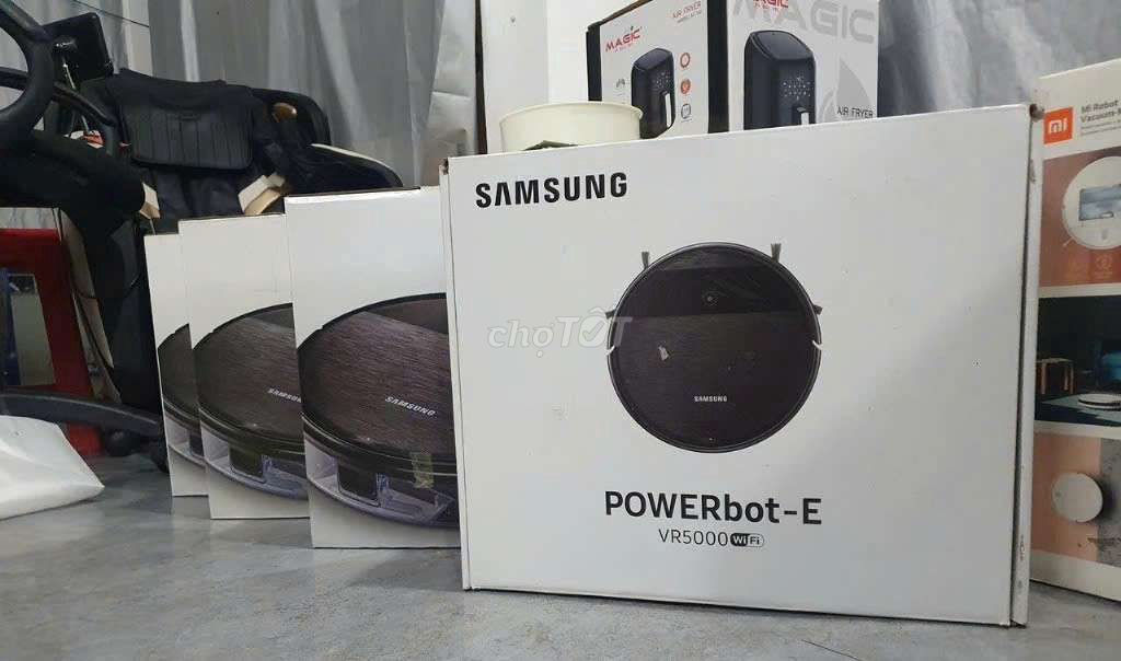 Robot hút bụi Samsung VR05R5050WK/SV mới