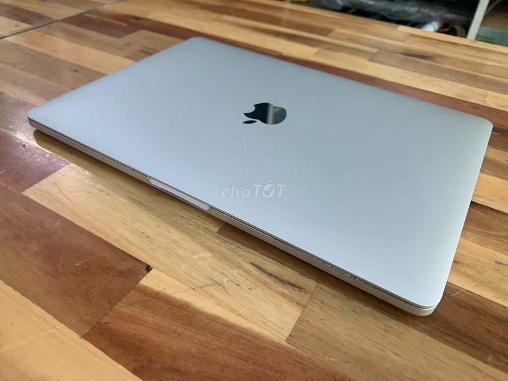 Macbook Pro 13 inch 2017  Core I5 8GB 256GB màn 2k