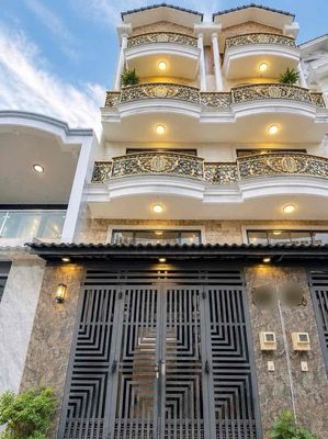 Cho Thuê Nhà 5PN.3WC 688 Quang Trung 15tr