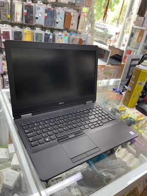 Laptop dell latidude E5570 core i7 6600