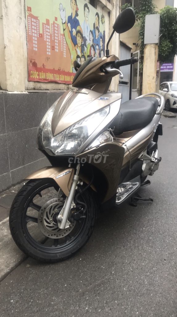 Honda Air Blade Nâu bạc. Mua bán Xe máy tại Quận Thanh Xuân Hà Nội được đăng bởi Nguyễn Anh Dương hình 6