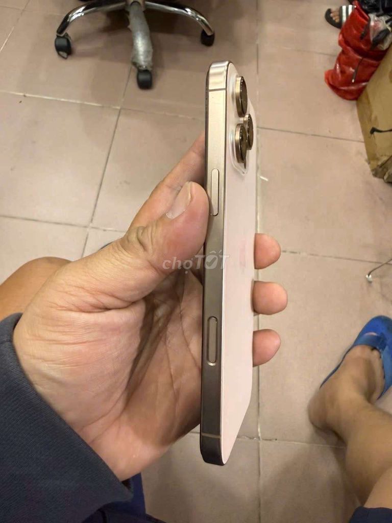 Apple iPhone 16 Pro Max 256GB Vàng 100%. Mua bán Điện thoại tại Quận 5 Tp Hồ Chí Minh được đăng bởi ngocgiau hình 1