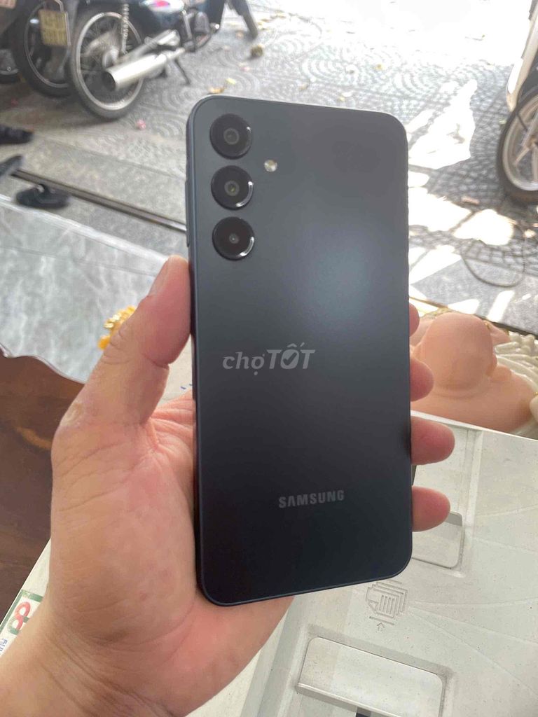 Samsung Galaxy A16 Đen. Mua bán Điện thoại tại Quận Liên Chiểu Đà Nẵng được đăng bởi Vanlong Pham hình 1