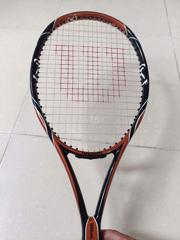 Vợt tennis Wilson K Factor. Mua bán Đồ thể thao, Dã ngoại tại Quận Hoàng Mai Hà Nội được đăng bởi Hoang Anh hình 1