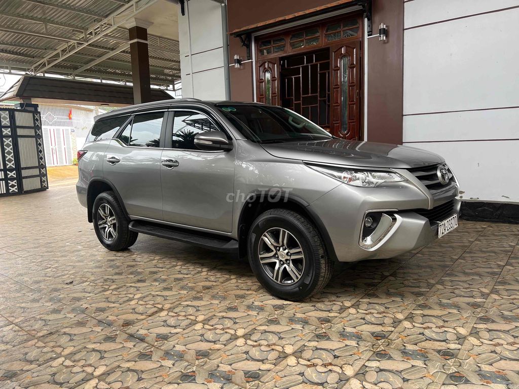 Toyota Fortuner 2017 2.4G 4x2 - 86000 km