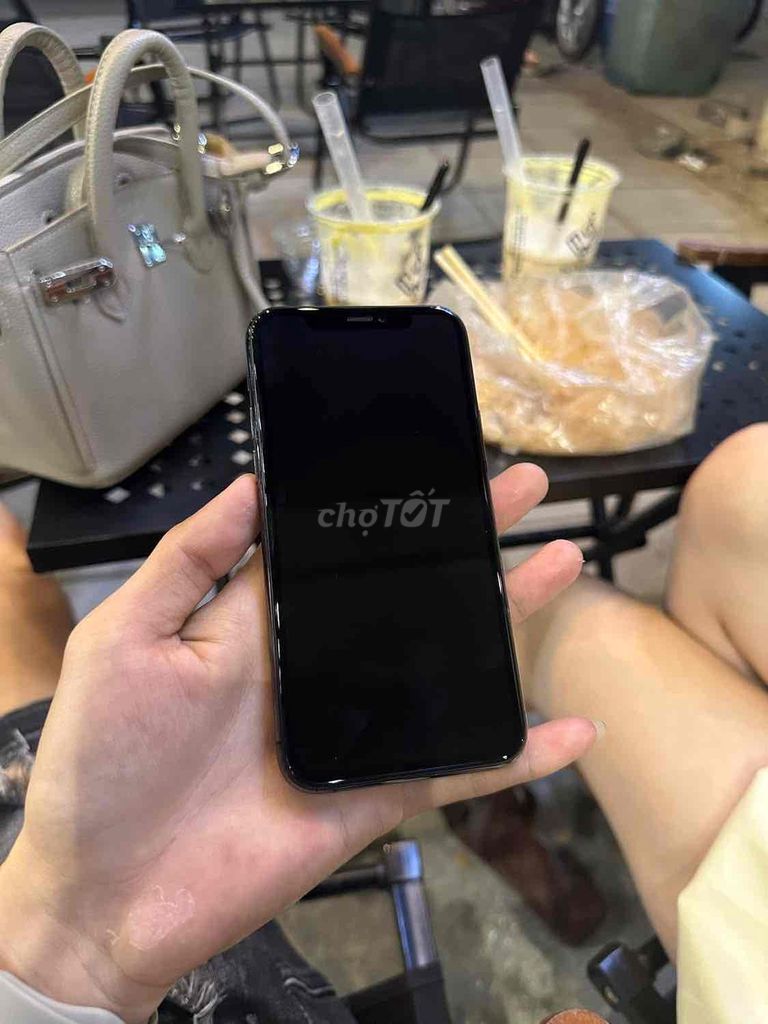 Apple iPhone 11 Pro Max 256GB. Mua bán Điện thoại tại Huyện Chơn Thành Bình Phước được đăng bởi Trần Văn Long hình 1