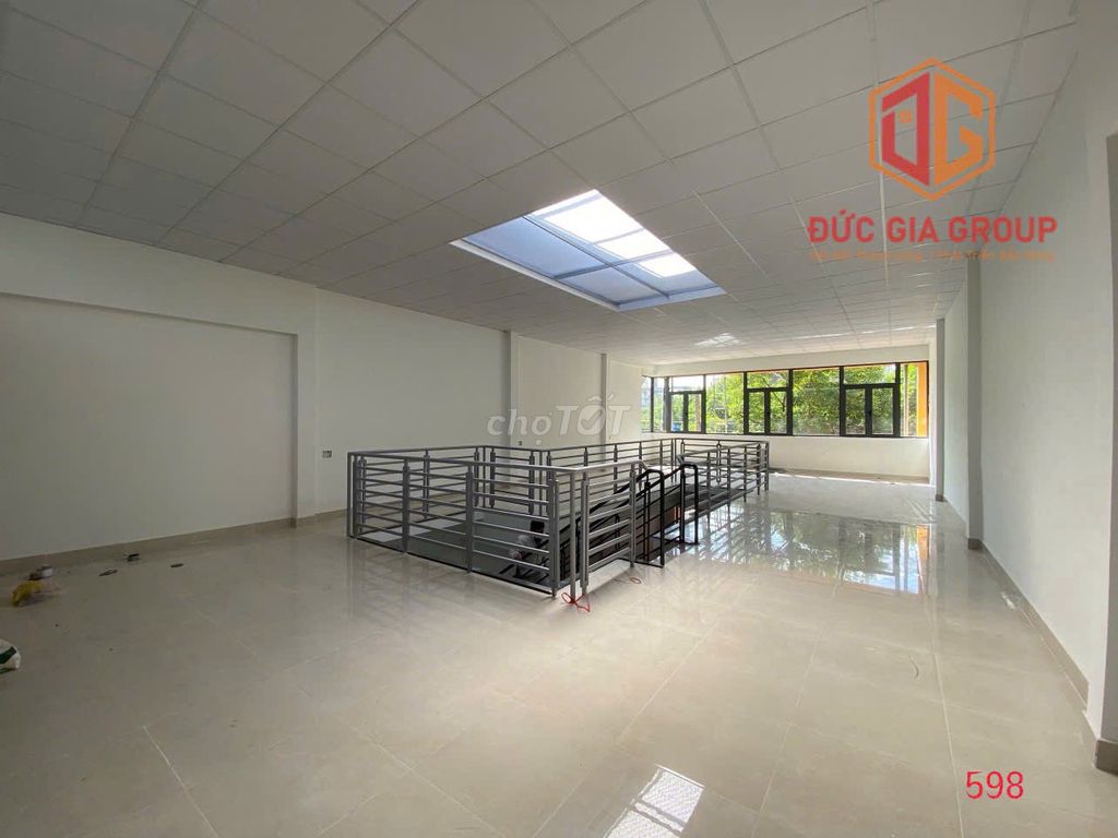 Cho thuê nhà mặt tiền đường Phan Trung 235m² ngang 7m