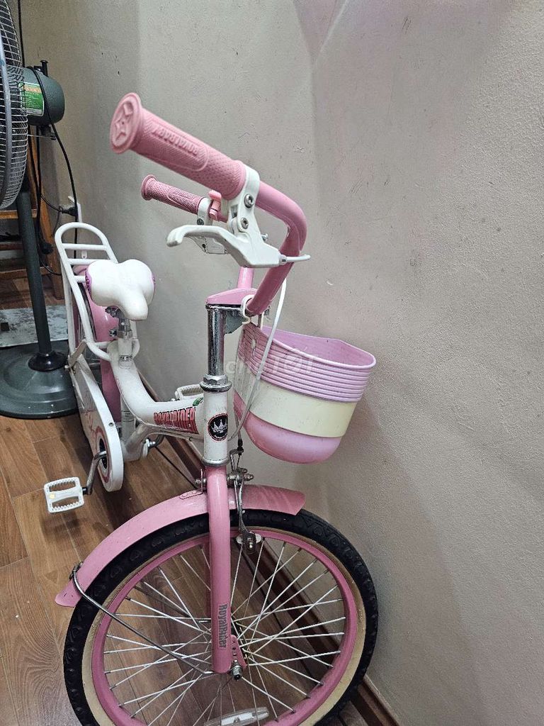 Xe đạp trẻ em mới dùng 2 3 lần ko còn nhu cầu. Mua bán Xe đạp tại Quận Ba Đình Hà Nội được đăng bởi Hoàng Đình Phương hình 2