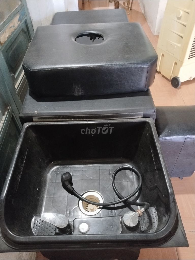 Giường gội đầu khung sắt Đen. Mua bán Giường, chăn ga gối nệm tại Quận Liên Chiểu Đà Nẵng được đăng bởi Lê phúc  hình 1