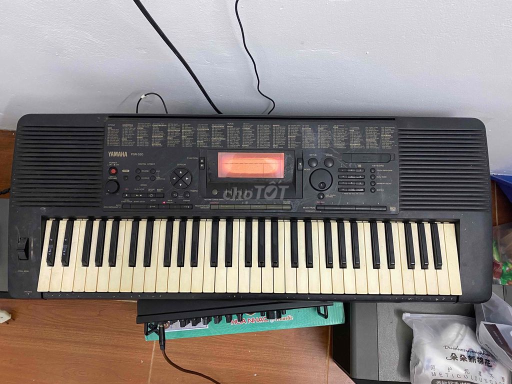 Đàn YAMAHA PSR-520 Hỏng Màn, Chức Năng Khác Tốt