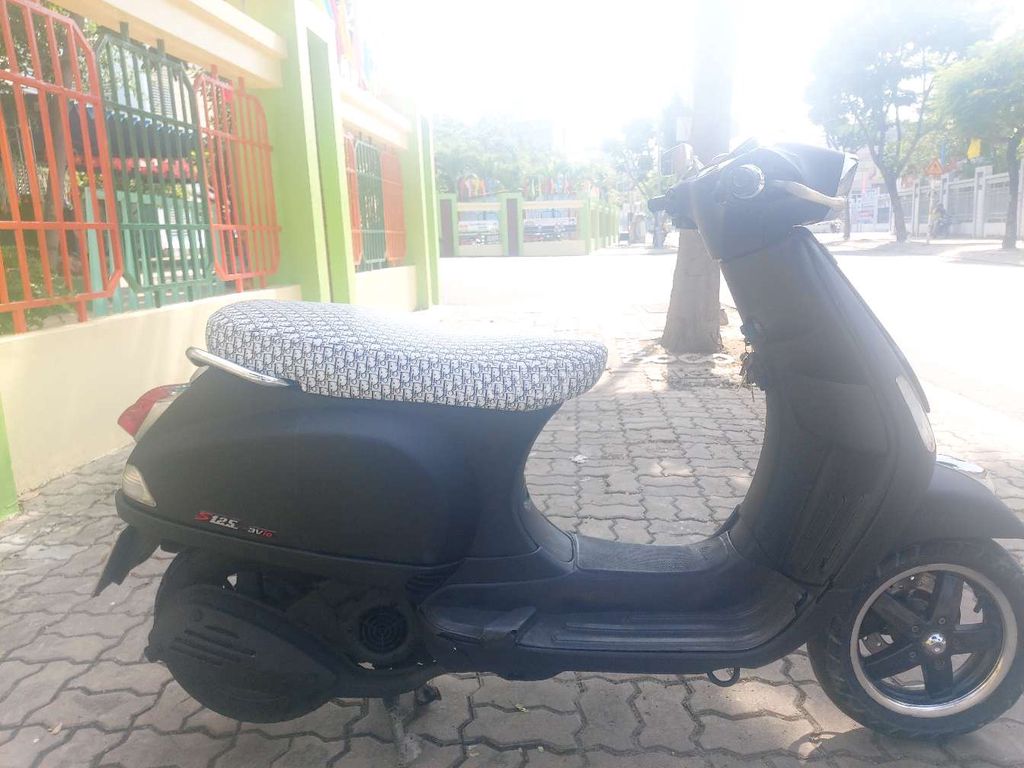 Vespa S125 xả rẻ. Mua bán Xe máy tại Quận 7 Tp Hồ Chí Minh được đăng bởi Huy hình 4