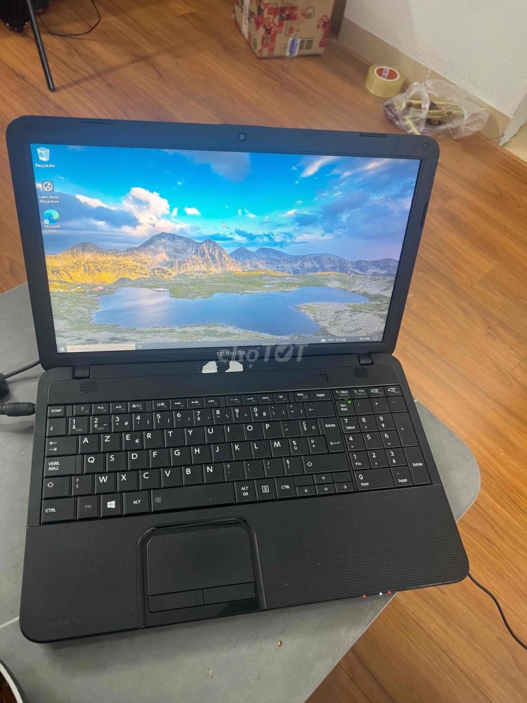 tôi có 3 cái laptop toshiba dùng bth thanh lý. Mua bán Laptop tại Quận Ba Đình Hà Nội được đăng bởi Bùi Văn Duẫn hình 1