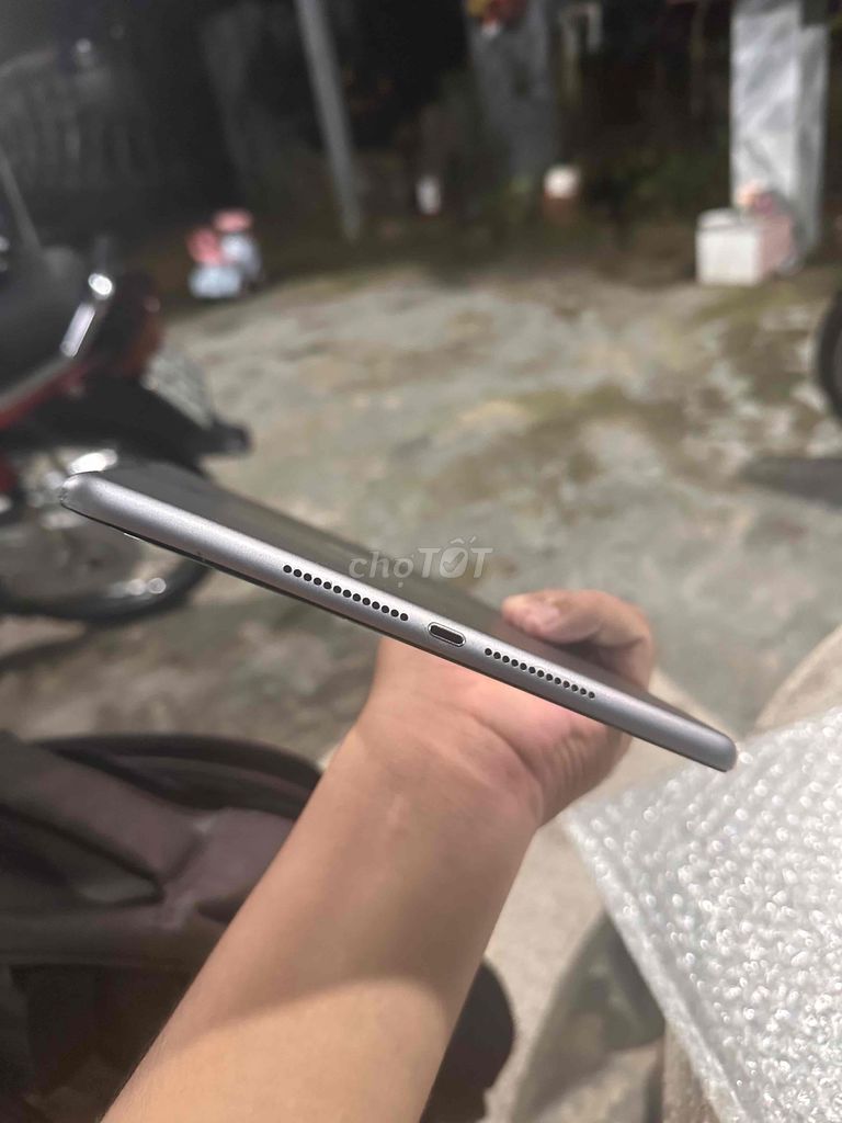 Apple iPad 32GB Xám. Mua bán Máy tính bảng tại Huyện Củ Chi Tp Hồ Chí Minh được đăng bởi Nghĩa Huỳnh hình 1