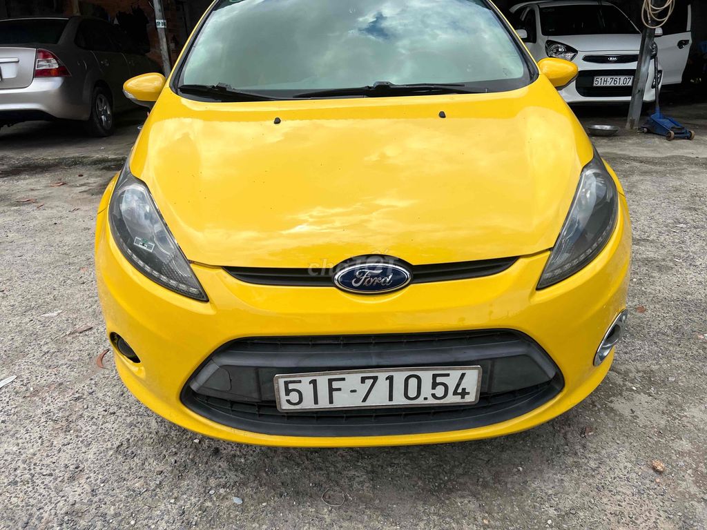 Ford Fiesta 2011 1.6 AT Sedan - 108000 km