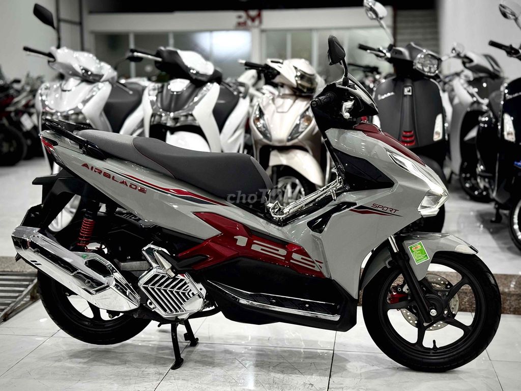 AirBlade125 4Val 2024 Odo2k Lướt chính chủ 🔥🔥🔥. Mua bán Xe máy tại Thị xã Phú Mỹ Bà Rịa - Vũng Tàu được đăng bởi Cửa Hàng Xe Máy Phú Mỹ hình 3