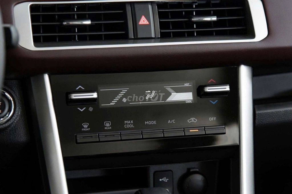 XPANDER CROSS MY26, 100% thuế + Bảo hiểm + Pk. Mua bán Ô tô tại Quận Cái Răng Cần Thơ được đăng bởi Minh Tuấn  Đại Lý Mitsubishi Cần Thơ hình 13