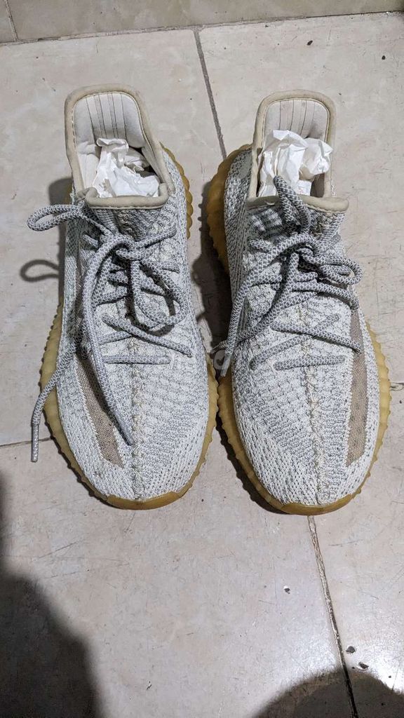 Giày thể thao Adidas Yeezy Boost 350 V Trắng 41. Mua bán Giày dép tại Thành phố Thủ Đức Tp Hồ Chí Minh được đăng bởi Dino hình 1