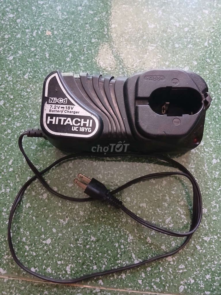 Sạc pin Hitachi UC 18YG. Mua bán Phụ kiện (Màn hình, Chuột...) tại Huyện Tam Nông Đồng Tháp được đăng bởi Quy Le hình 1