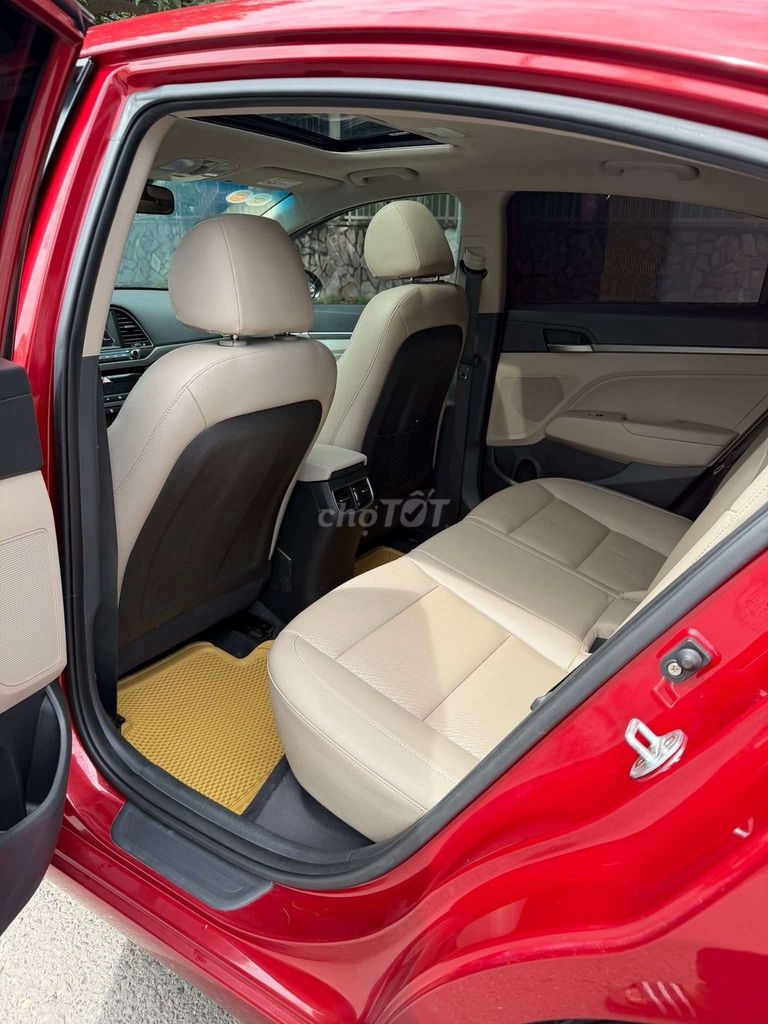 Bán xe ELANTRA số tự động cọp rất đẹp. Mua bán Ô tô tại Thành phố Buôn Ma Thuột Đắk Lắk được đăng bởi Phúc Thiện hình 15