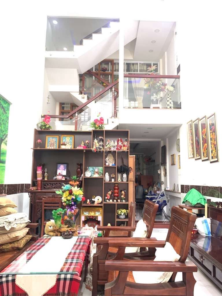Nhà 1T3L 4x18 hẻm 6m 1/ Trần Thị Năm (TCH10), xe 7C ngủ trong nhà