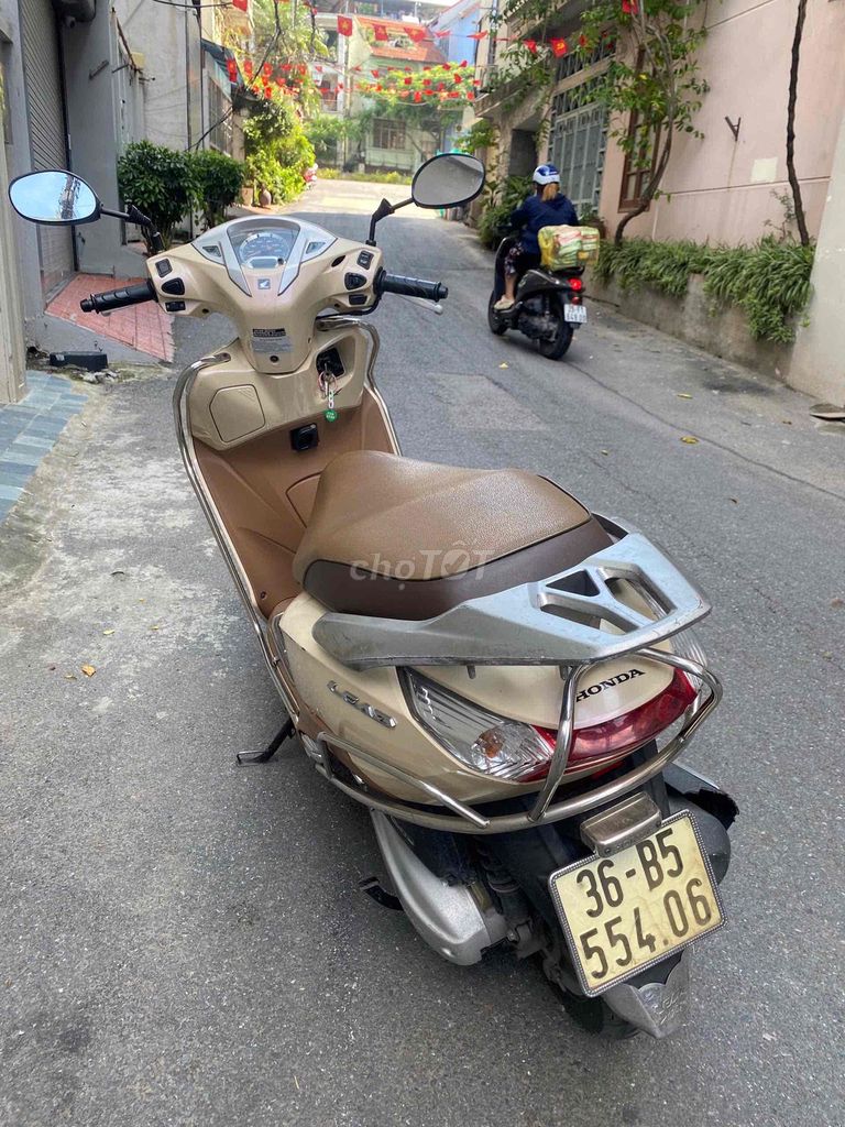 Bán xe HONDA Leat màu vàng ,. Mua bán Xe máy tại Quận Ba Đình Hà Nội được đăng bởi Tuấn anh hình 2