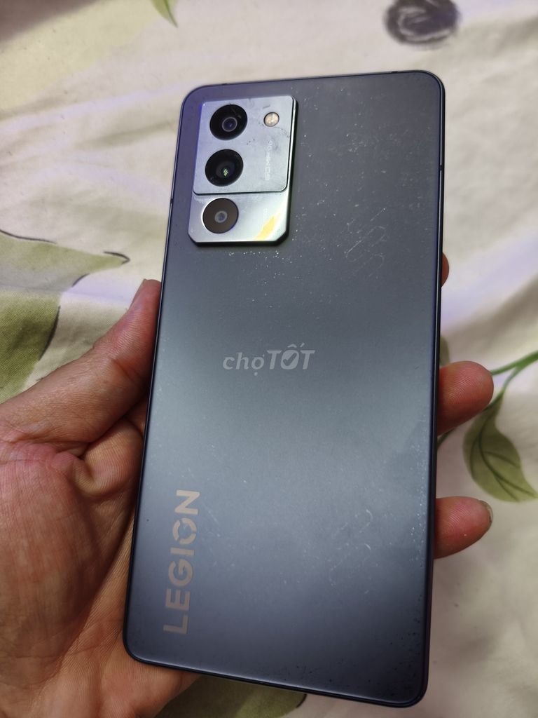 Lenovo Y70 Xám Đã qua sử dụng. Mua bán Điện thoại tại Quận Phú Nhuận Tp Hồ Chí Minh được đăng bởi văn xuân tuấn  hình 1